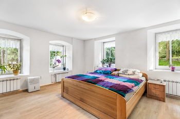 Prodej bytu 6 a více v osobním vlastnictví 503 m², Dubá