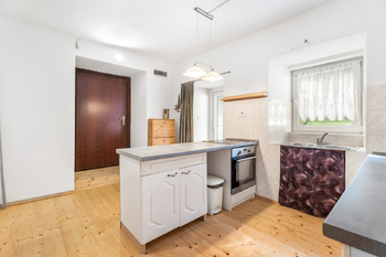 Prodej bytu 6 a více v osobním vlastnictví 503 m², Dubá