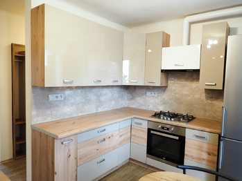 Pronájem bytu 3+1 v osobním vlastnictví 65 m², Chomutov