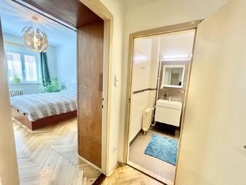 Prodej bytu 2+1 v osobním vlastnictví 74 m², Praha 7 - Holešovice