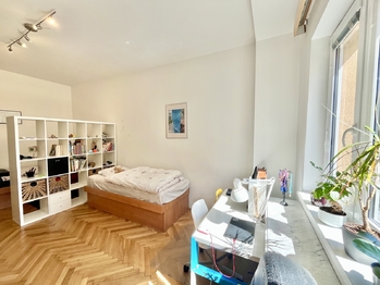 Prodej bytu 2+1 v osobním vlastnictví 74 m², Praha 7 - Holešovice