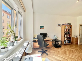 Prodej bytu 2+1 v osobním vlastnictví 74 m², Praha 7 - Holešovice