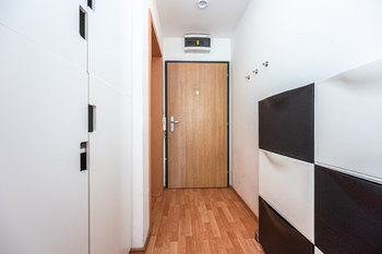 Pronájem bytu 1+kk v osobním vlastnictví 25 m², Hostivice