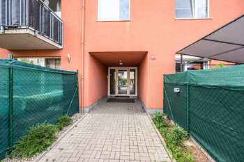 Pronájem bytu 1+kk v osobním vlastnictví 25 m², Hostivice
