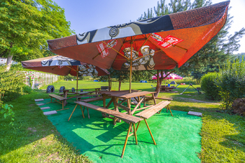 Prodej pozemku 6879 m², Nadryby