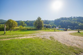 Prodej pozemku 6879 m², Nadryby