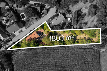 Prodej pozemku 1803 m², Vraný