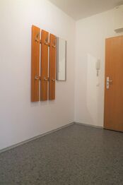 Předsíň - Pronájem bytu 2+kk v osobním vlastnictví 54 m², Praha 5 - Zbraslav