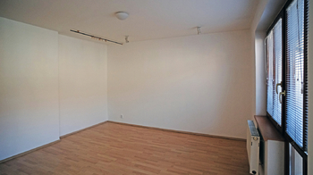 Prodej obchodních prostor 495 m², Znojmo