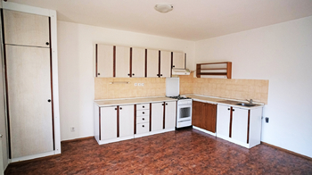 Prodej obchodních prostor 495 m², Znojmo