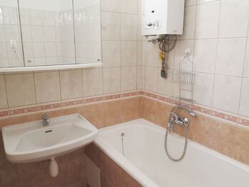 Pronájem bytu 3+1 v osobním vlastnictví 98 m², Praha 5 - Smíchov