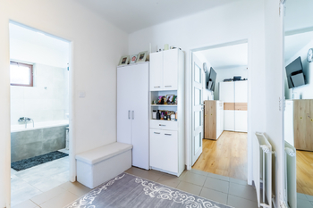 Prodej domu 181 m², Praha 4 - Kunratice