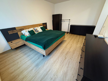 Pronájem bytu 1+1 v osobním vlastnictví 618 m², Rožnov pod Radhoštěm