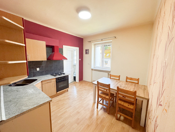 Prodej bytu 1+1 Kyjov. - Prodej bytu 1+1 v osobním vlastnictví 54 m², Kyjov 