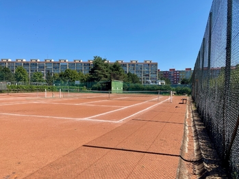 Hriště - Prodej bytu 3+kk v osobním vlastnictví 63 m², Praha 10 - Horní Měcholupy