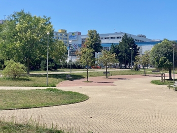 Občanská vybavenost - Prodej bytu 3+kk v osobním vlastnictví 63 m², Praha 10 - Horní Měcholupy