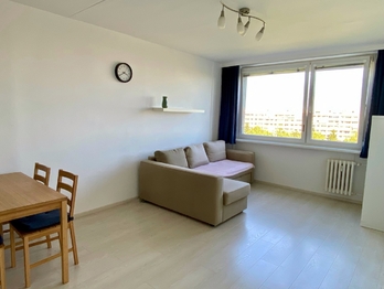 Prostorný byt - Prodej bytu 3+kk v osobním vlastnictví 63 m², Praha 10 - Horní Měcholupy