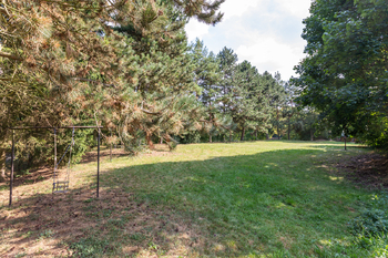 Okolí domu - Prodej bytu 3+1 v osobním vlastnictví 83 m², Velké Přílepy