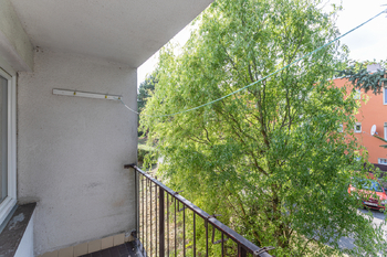 Lodžie - Prodej bytu 3+1 v osobním vlastnictví 83 m², Velké Přílepy
