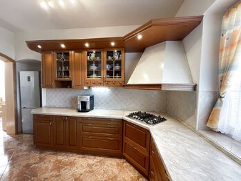 Prodej domu 230 m², Mukařov