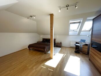 Prodej domu 230 m², Mukařov