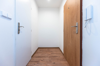 Pronájem bytu 1+kk v osobním vlastnictví 32 m², Kladno