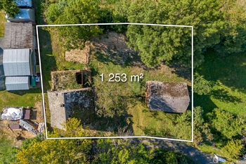 Prodej pozemku 1253 m², Golčův Jeníkov