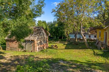 Prodej pozemku 1253 m², Golčův Jeníkov