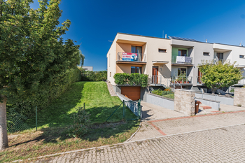 Prodej domu 202 m², Praha 9 - Vinoř