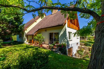 Prodej domu 246 m², Babice