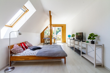 dětský pokoj č. 1 s balkonem - Prodej domu 355 m², Brandýs nad Labem-Stará Boleslav