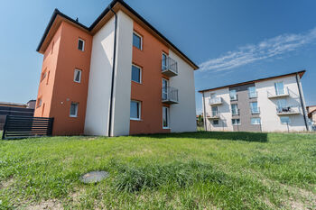 Pronájem bytu 2+kk v osobním vlastnictví 38 m², Nehvizdy