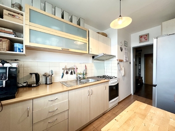 Prodej bytu 4+1 v osobním vlastnictví 76 m², Praha 10 - Záběhlice