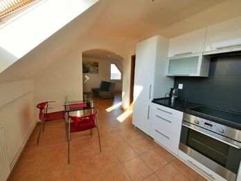 Pronájem bytu 1+1 v osobním vlastnictví 52 m², Nupaky