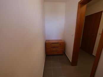 Pronájem bytu 1+1 v osobním vlastnictví 52 m², Nupaky
