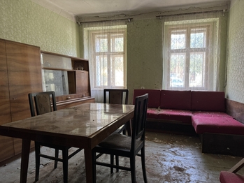 Prodej domu 200 m², Lutín