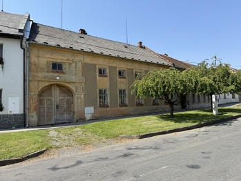 Prodej domu 200 m², Lutín