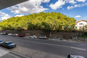 výhled z okna - Prodej bytu 1+kk v osobním vlastnictví 29 m², Praha 4 - Michle