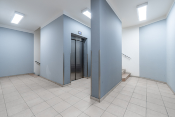 Prodej bytu 1+kk v osobním vlastnictví 29 m², Praha 4 - Michle