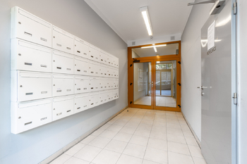 Prodej bytu 1+kk v osobním vlastnictví 29 m², Praha 4 - Michle