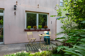 Prodej bytu 2kk 64 m2 se zahrádkou 127m2 Nehvizdy - Prodej bytu 2+kk v osobním vlastnictví 191 m², Nehvizdy