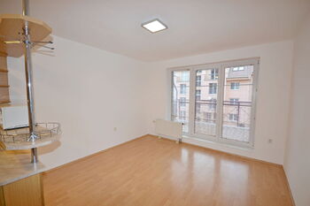 Pronájem bytu 2+kk v osobním vlastnictví 68 m², Brno