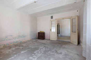 Prodej domu 250 m², Evaň