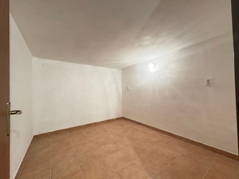 Sklepní místnost v suterénu - Pronájem domu 158 m², Úvaly