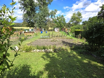 Prodej pozemku 650 m², Černčice