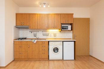 Pronájem bytu 1+kk v osobním vlastnictví 30 m², Praha 8 - Libeň