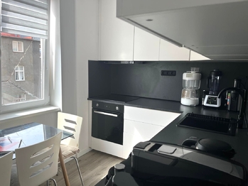 Prodej bytu 2+1 v osobním vlastnictví 62 m², Karlovy Vary