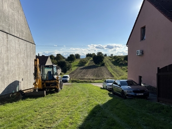 Prodej pozemku 1767 m², Svatobořice-Mistřín