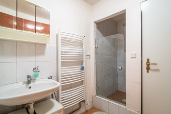 Pronájem skladovacích prostor 759 m², Kladno
