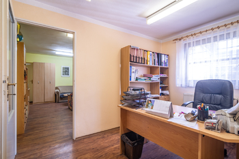 Pronájem skladovacích prostor 759 m², Kladno